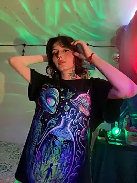 Snapshot of LiliJones_ chatting on 02.16.26 LiliJones online show from 02.16.26