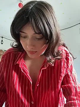 Snapshot of LiliJones_ chatting on 02.17.26 LiliJones online show from 02.17.26