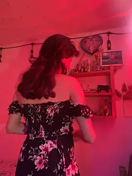 Snapshot of LiliJones_ chatting on 02.19.26 LiliJones online show from 02.19.26