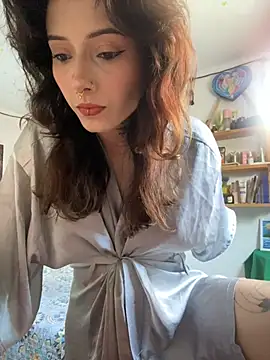 Snapshot of LiliJones_ chatting on 02.26.26 LiliJones online show from 02.26.26