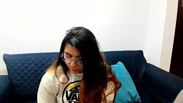 Snapshot of Luna_Dumont chatting on 02.16.25 Luna Dumont online show from 02.16.25
