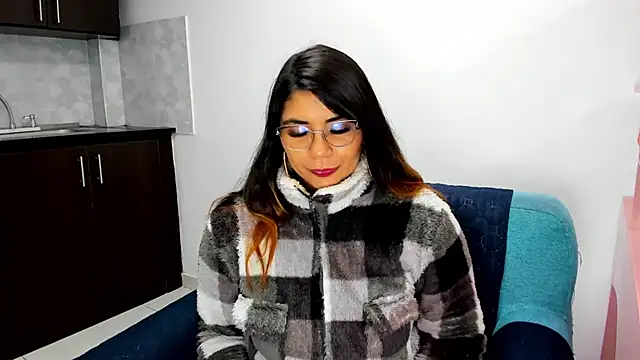 Snapshot of Luna_Dumont chatting on 02.18.25 Luna Dumont online show from 02.18.25