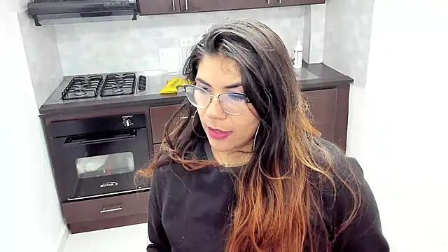 Snapshot of Luna_Dumont chatting on 03.11.25 Luna Dumont online show from 03.11.25
