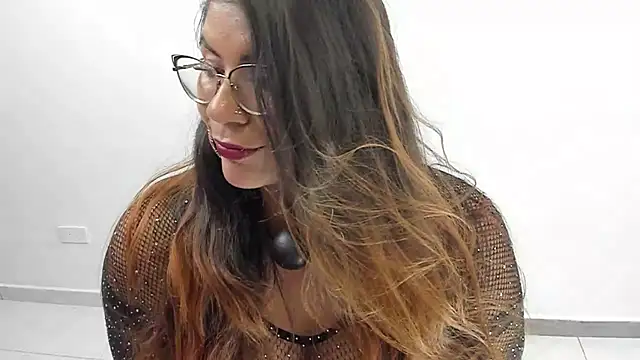 Snapshot of Luna_Dumont chatting on 03.13.25 Luna Dumont online show from 03.13.25