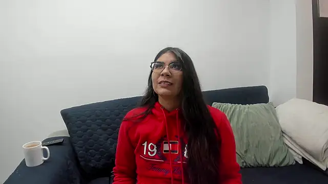 Snapshot of Luna_Dumont chatting on 09.28.25 Luna Dumont online show from 09.28.25