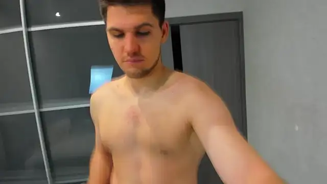 Alex Brown  online show from 02.05.25