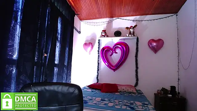 Mr MrsCurie online show from 12.11.24