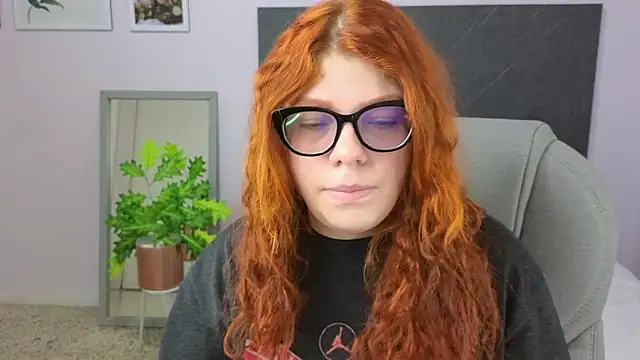 lucie nicolls online show from 01.07.25