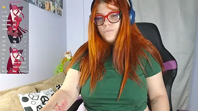 lucie nicolls online show from 03.04.25