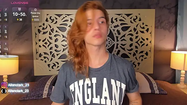 Snapshot of Allen_clark chatting on 12.24.24 Allen clark online show from 12.24.24