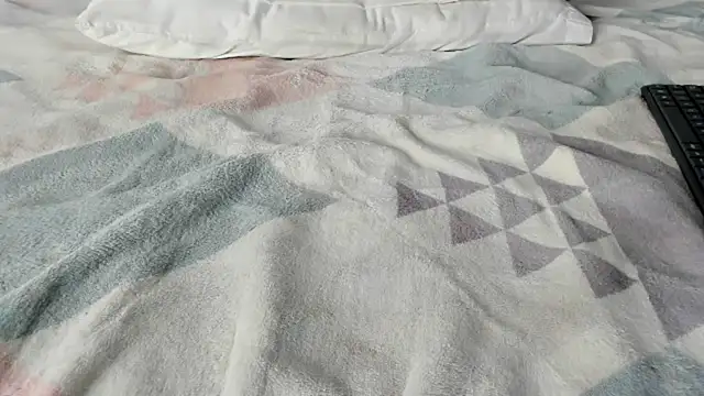 Snapshot of maybelline69 chatting on 03.23.25 maybelline69 online show from 03.23.25