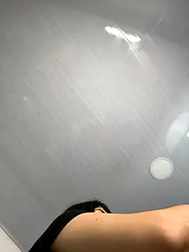 Snapshot of maybelline69 chatting on 10.04.25 maybelline69 online show from 10.04.25