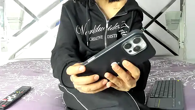 Snapshot of maybelline69 chatting on 11.12.25 maybelline69 online show from 11.12.25