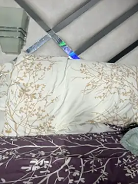 Snapshot of maybelline69 chatting on 03.08.26 maybelline69 online show from 03.08.26