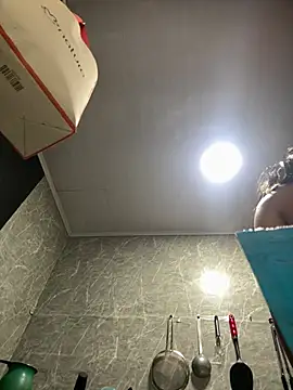 Snapshot of maybelline69 chatting on 03.26.26 maybelline69 online show from 03.26.26