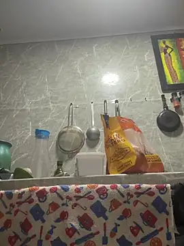 Snapshot of maybelline69 chatting on 04.04.26 maybelline69 online show from 04.04.26