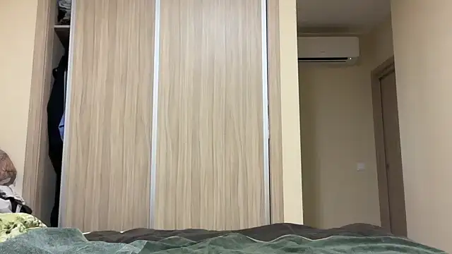 naughtyhollyxxxx online show from 10.23.25