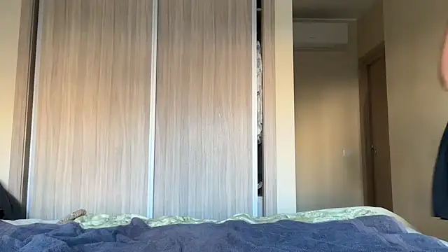 naughtyhollyxxxx online show from 10.24.25