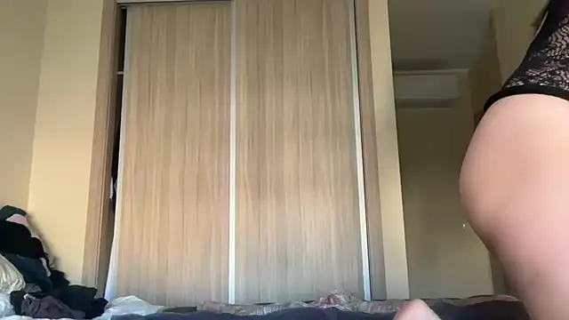 naughtyhollyxxxx online show from 11.28.25