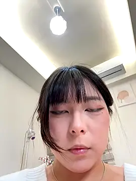 Snapshot of DandanBurgerking chatting on 12.18.25 DandanBurgerking online show from 12.18.25