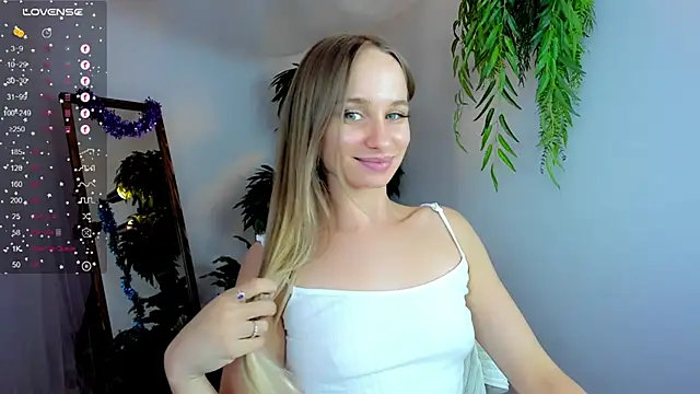 Mad1en online show from 12.23.24