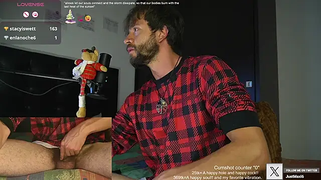 Snapshot of just_maxii chatting on 12.22.24 just maxii online show from 12.22.24