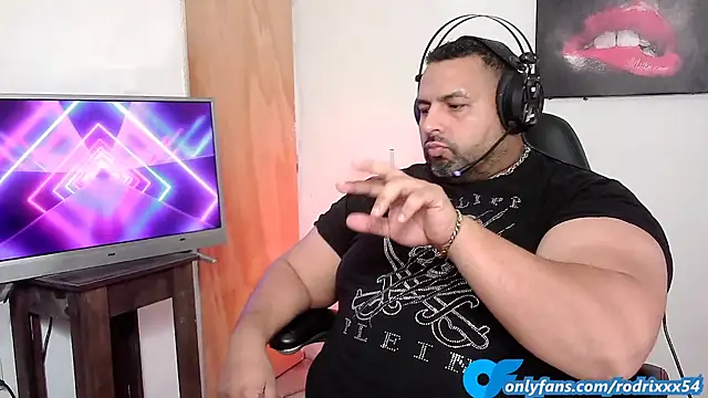 Snapshot of rodrix54 chatting on 01.26.25 rodrix54 online show from 01.26.25