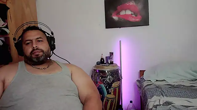 Snapshot of rodrix54 chatting on 02.11.26 rodrix54 online show from 02.11.26