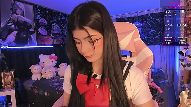 Snapshot of LanaKyutt chatting on 02.25.25 LanaKyutt online show from 02.25.25