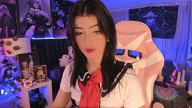 Snapshot of LanaKyutt chatting on 03.08.25 LanaKyutt online show from 03.08.25