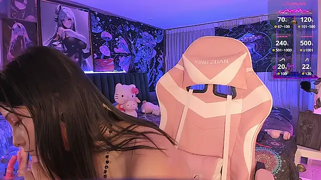 Snapshot of LanaKyutt chatting on 03.17.25 LanaKyutt online show from 03.17.25