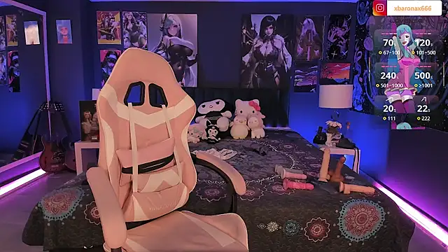 Snapshot of LanaKyutt chatting on 11.21.25 LanaKyutt online show from 11.21.25