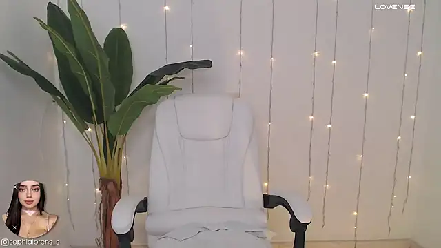 Snapshot of sophialorens_s chatting on 01.26.25 sophialorens s online show from 01.26.25