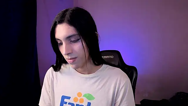 Snapshot of angelitofemboy chatting on 05.30.26 angelitofemboy online show from 05.30.26