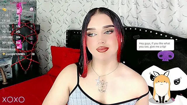 Snapshot of cattriona_muller chatting on 01.08.25 cattriona muller online show from 01.08.25