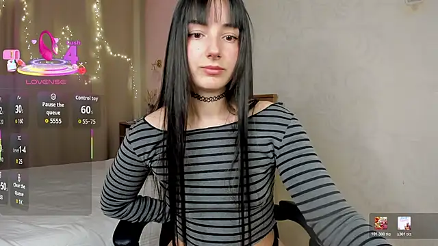 Snapshot of AishaGold chatting on 02.19.26 AishaGold online show from 02.19.26