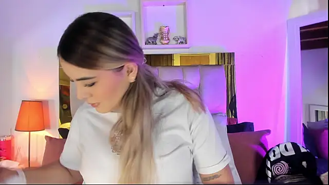 emmy r online show from 11.20.25