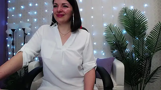 Camelia Lillie online show from 03.15.26