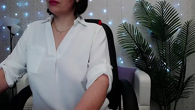 Snapshot of Camelia_Lillie chatting on 05.12.26 Camelia Lillie online show from 05.12.26