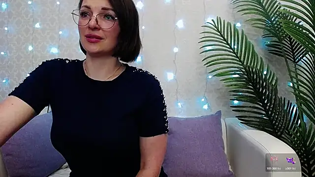 Snapshot of Camelia_Lillie chatting on 05.15.26 Camelia Lillie online show from 05.15.26