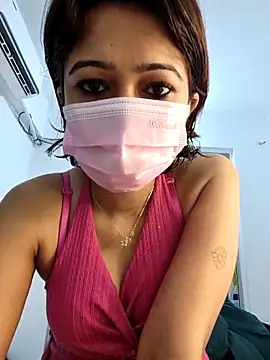 Snapshot of Angel_rani2 chatting on 10.31.25 Angel rani2 online show from 10.31.25