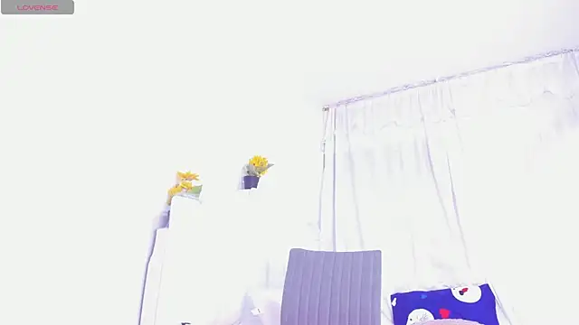 RoxannaBlanche online show from 02.26.25