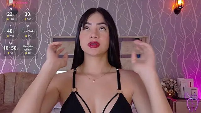 Snapshot of madison_fox1 chatting on 09.21.25 madison fox1 online show from 09.21.25