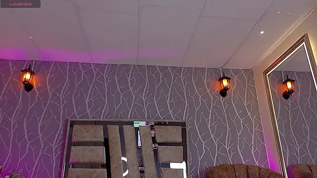 Snapshot of madison_fox1 chatting on 10.08.25 madison fox1 online show from 10.08.25