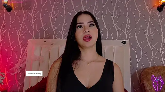 Snapshot of madison_fox1 chatting on 11.02.25 madison fox1 online show from 11.02.25