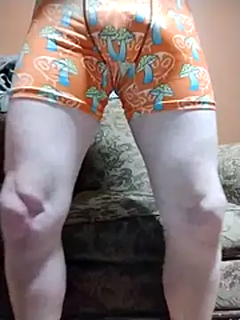 Hugebwc102 online show from 12.15.25