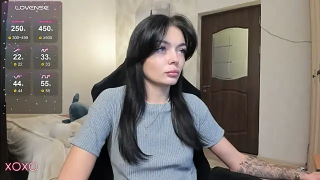 Snapshot of Mariella_Adamss chatting on 02.05.25 Mariella Adamss online show from 02.05.25