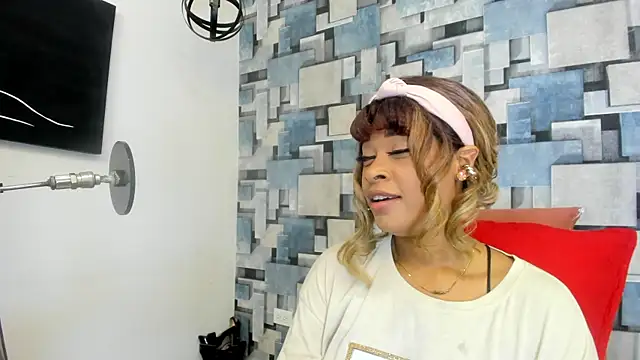 Snapshot of angel_dthroatt chatting on 04.20.26 angel dthroatt online show from 04.20.26