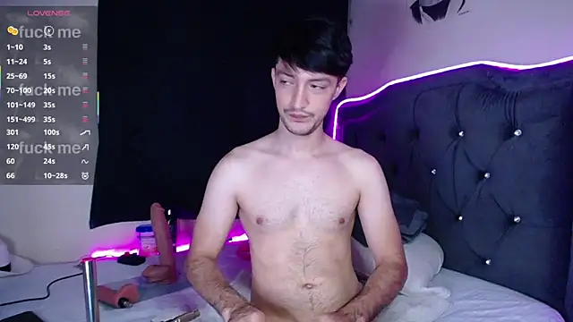 Snapshot of henry_diiaz chatting on 10.30.25 henry diiaz online show from 10.30.25