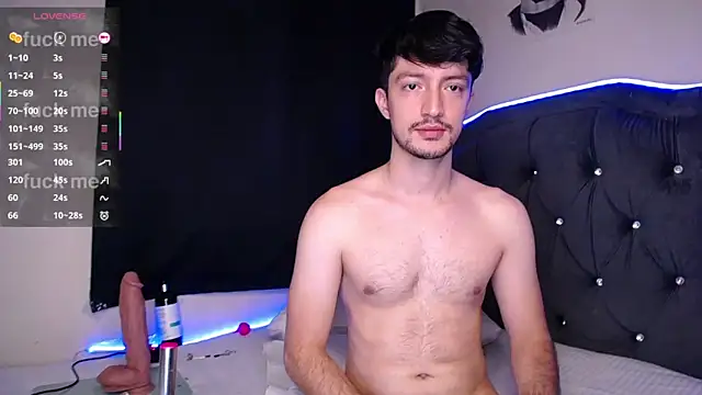 Snapshot of henry_diiaz chatting on 11.14.25 henry diiaz online show from 11.14.25